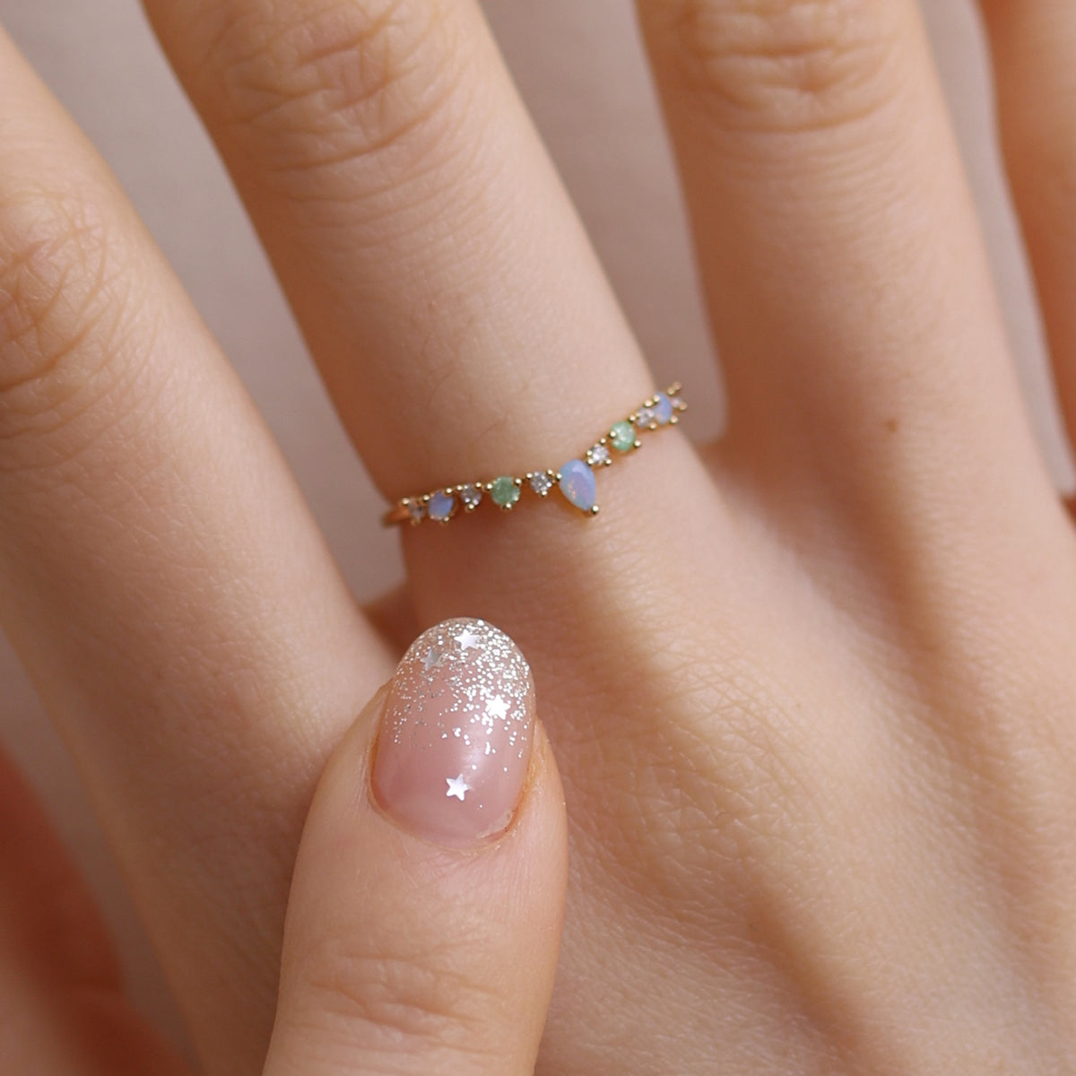 V-Curve Gemstone Ring-1